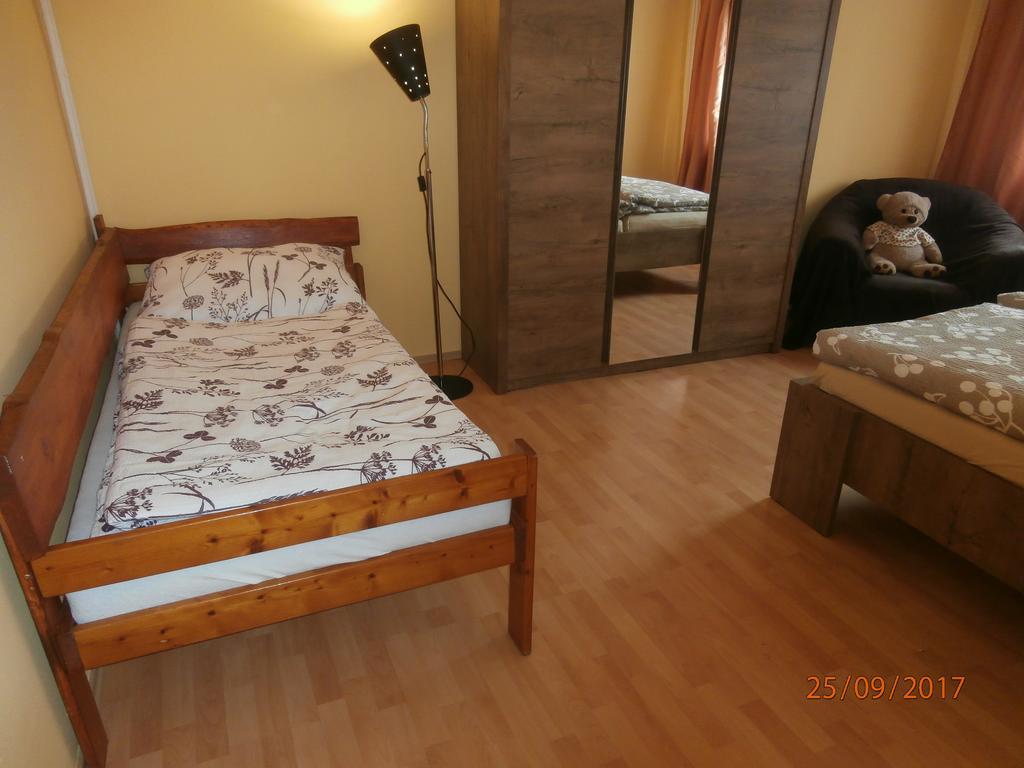 Apartman Aya 亚诺夫纳德尼索 外观 照片
